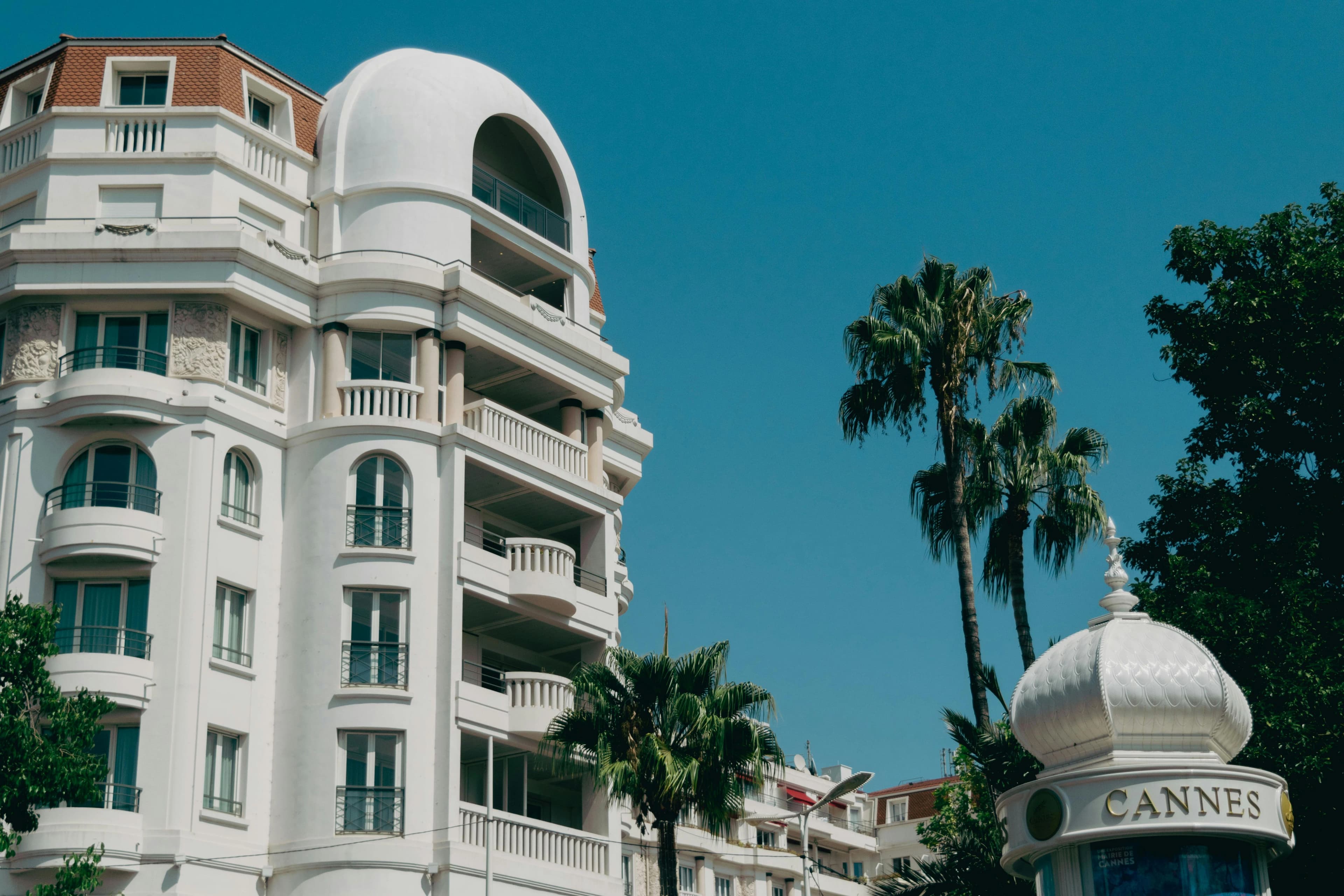 Private tour from Nice to Antibes, Cannes and Saint-Paul-de-Vence with a chauffeur